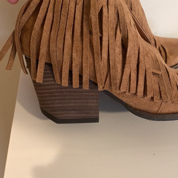 Womens suede fringe booties - Picture 3 of 7